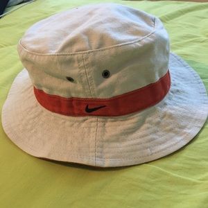 Nike bucket Hat